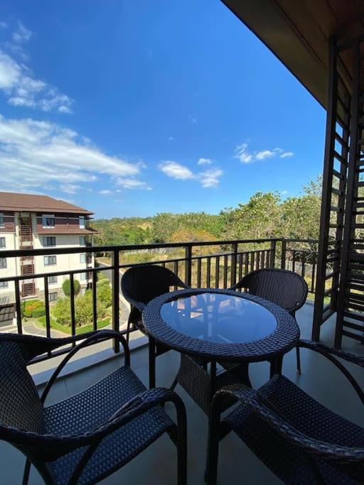 Anvaya Cove Penthouse Unit 10-2 Br. Apartment Morong  Exterior foto